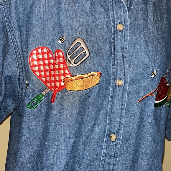 Vintage 90s Y2K Mandal Bay Embroidered Picnic Theme Button Shirt~Watermelon+ - Picture 3 of 7